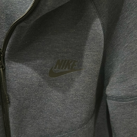 NIKE “TECH” Fleece Windrunner - Picture 4 of 6